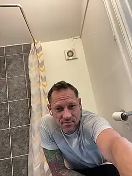 Snapshot of Yourhotboy_42 chatting on 10/05/25, 11:56 Yourhotboy 42 online show from 10/05/25, 11:56