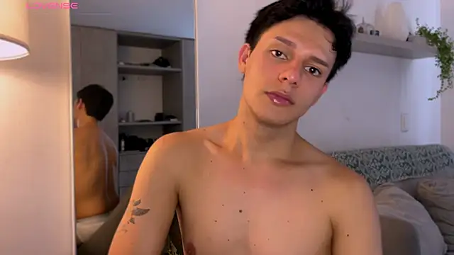 Snapshot of Alexxblue chatting on 09/25/25, 08:15 Alexxblue online show from 09/25/25, 08:15