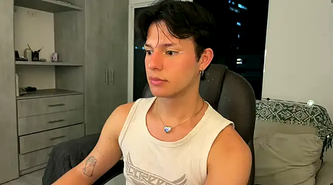 Snapshot of Alexxblue chatting on 12/31/24, 01:57 Alexxblue online show from 12/31/24, 01:57