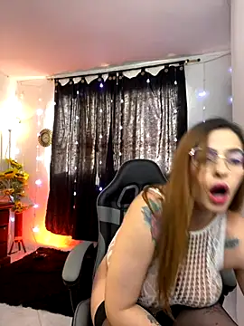 Alessandra Schmoll online show from 12/02/25, 01:13