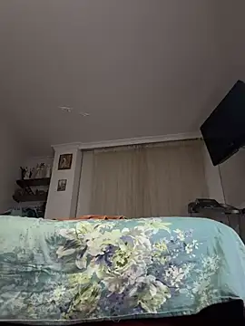 Nicolds14 online show from 04/07/26, 12:23