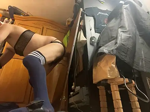 ElPollo77 online show from 09/29/25, 08:54