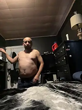 ElPollo77 online show from 12/18/24, 02:49