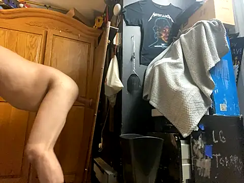 ElPollo77 online show from 09/16/25, 09:05