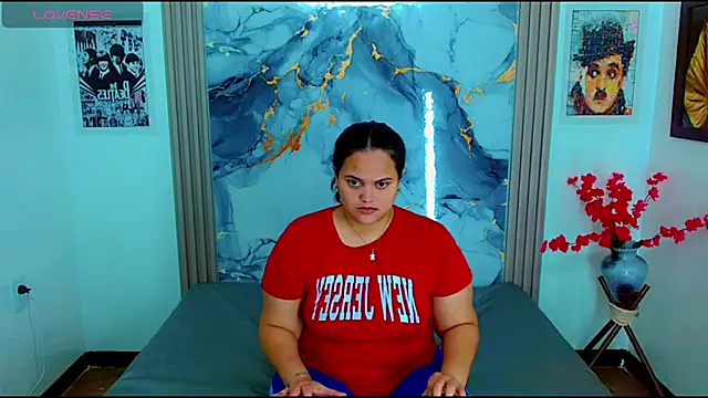 Snapshot of brunnette_hot chatting on 05/04/26, 11:24 brunnette hot online show from 05/04/26, 11:24