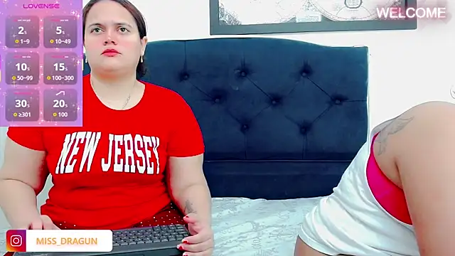 brunnette hot online show from 10/14/25, 11:00