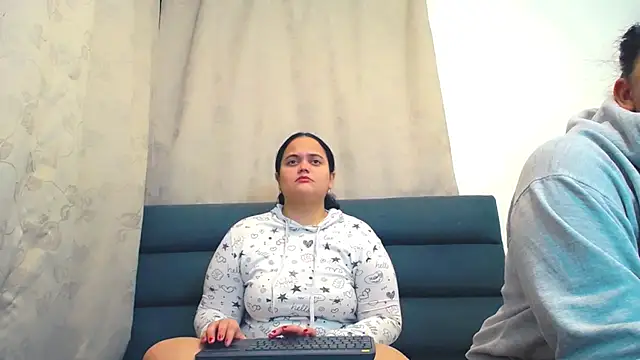 brunnette hot online show from 03/19/26, 10:37