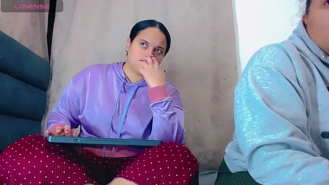 brunnette hot online show from 01/09/26, 10:33