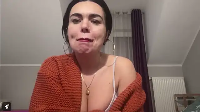 Snapshot of DESIREjenny chatting on 12/03/25, 08:14 DESIREjenny online show from 12/03/25, 08:14