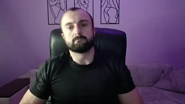 Snapshot of brindlefly6969 chatting on 11/21/25, 11:31 brindlefly6969 online show from 11/21/25, 11:31