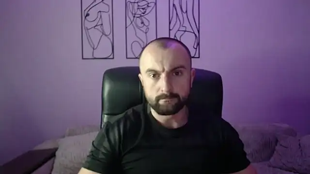 Snapshot of brindlefly6969 chatting on 12/04/25, 11:42 brindlefly6969 online show from 12/04/25, 11:42