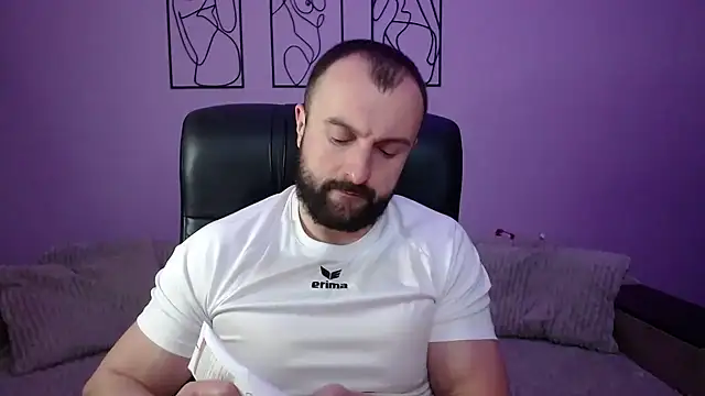 brindlefly6969 online show from 04/09/26, 11:05