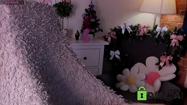 MalenaErnman online show from 12/21/25, 10:39