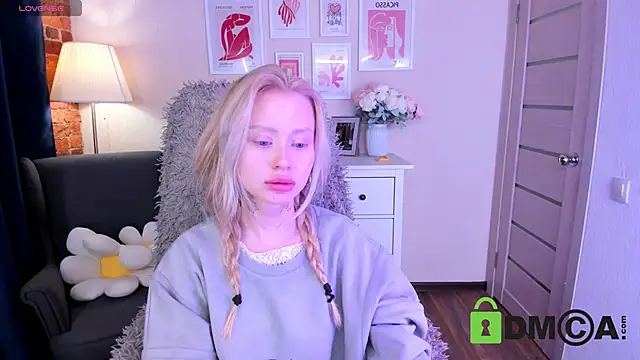 MalenaErnman online show from 03/02/25, 01:42