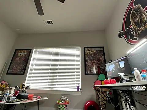 4EVAGLACIERS online show from 04/13/26, 03:49