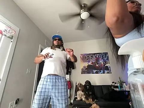 4EVAGLACIERS online show from 04/13/26, 03:43