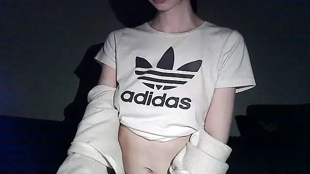 ElizaSwon online show from 11/09/25, 02:54