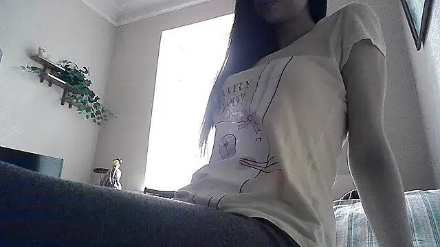 Snapshot of ElizaSwon chatting on 07/08/26, 03:02 ElizaSwon online show from 07/08/26, 03:02