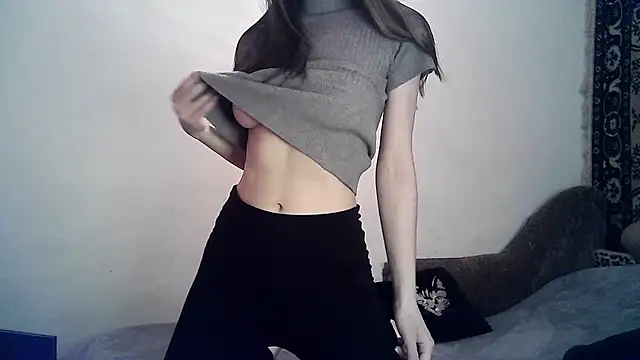 Snapshot of ElizaSwon chatting on 03/06/25, 04:17 ElizaSwon online show from 03/06/25, 04:17