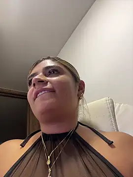 pamell col online show from 10/31/25, 01:35