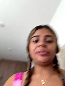 Snapshot of pamell_col chatting on 10/21/25, 02:27 pamell col online show from 10/21/25, 02:27