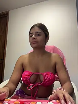 Snapshot of pamell_col chatting on 02/03/26, 11:37 pamell col online show from 02/03/26, 11:37