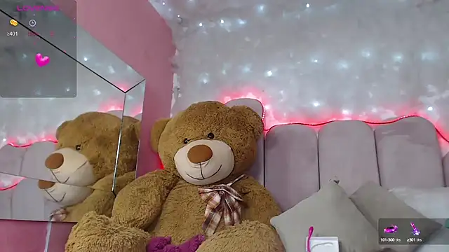 puca ebony online show from 02/13/25, 04:17