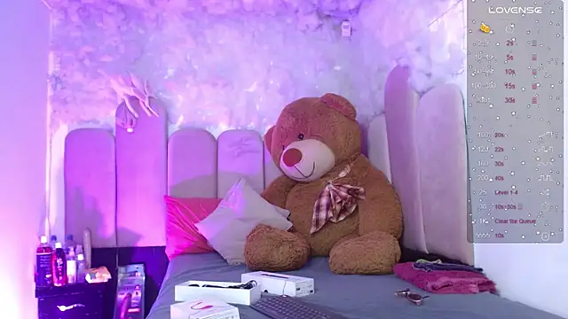 puca ebony online show from 11/27/25, 07:36