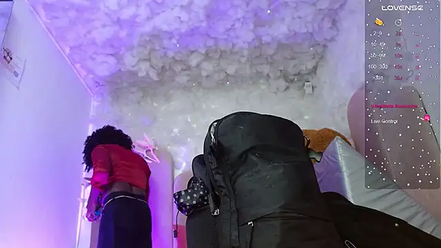 puca ebony online show from 11/10/25, 07:52