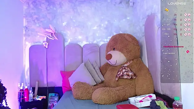 puca ebony online show from 11/04/25, 07:39