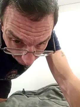 Iliketocooksquirt25 online show from 04/19/26, 06:03