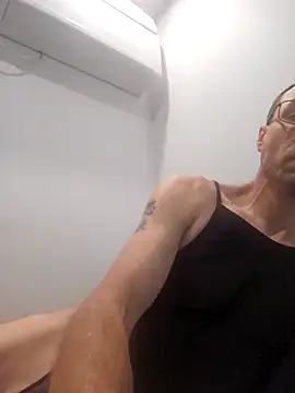 Iliketocooksquirt25 online show from 03/31/26, 08:00