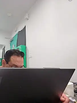 Iliketocooksquirt25 online show from 11/28/25, 11:43