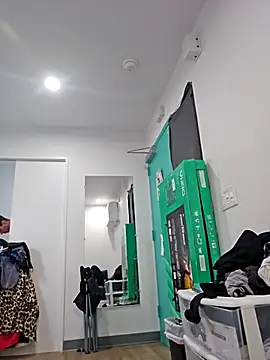 Iliketocooksquirt25 online show from 09/28/25, 04:19