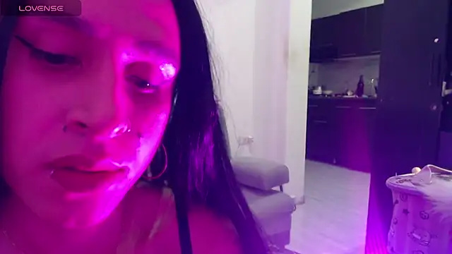 Snapshot of Ari-Hall chatting on 03/15/25, 12:25 Ari-Hall online show from 03/15/25, 12:25
