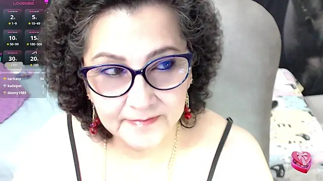 Snapshot of cataleya_mom chatting on 03/06/25, 07:25 cataleya mom online show from 03/06/25, 07:25