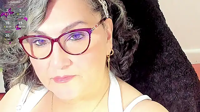 cataleya mom online show from 11/26/25, 04:01