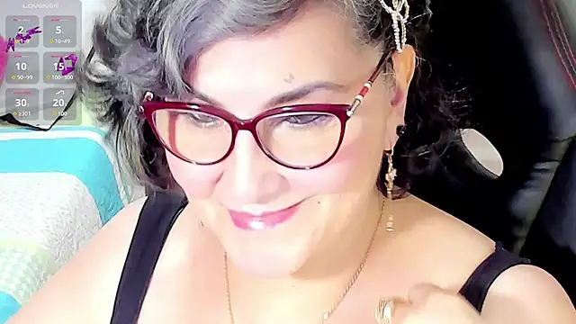 Snapshot of cataleya_mom chatting on 09/27/25, 09:54 cataleya mom online show from 09/27/25, 09:54