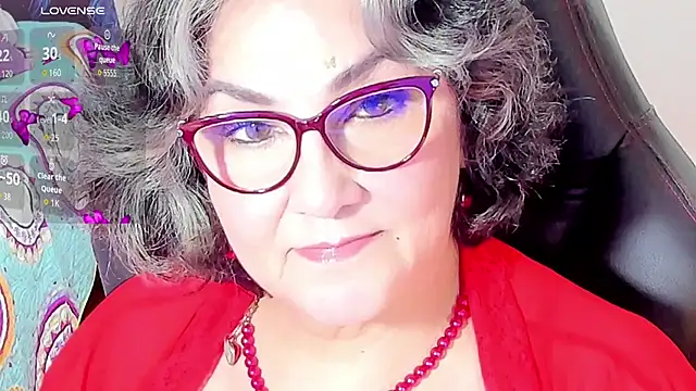 Snapshot of cataleya_mom chatting on 10/17/25, 08:54 cataleya mom online show from 10/17/25, 08:54