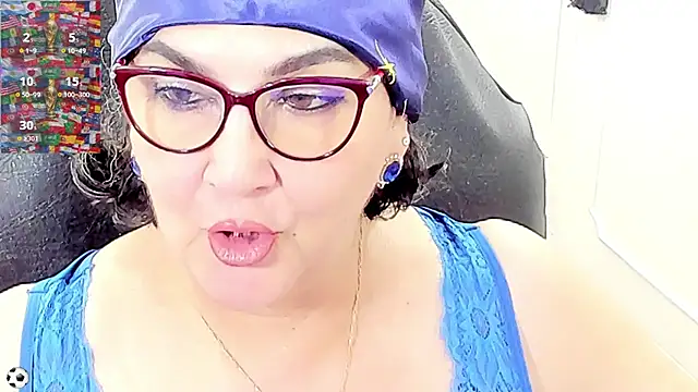 Snapshot of cataleya_mom chatting on 06/21/26, 03:45 cataleya mom online show from 06/21/26, 03:45