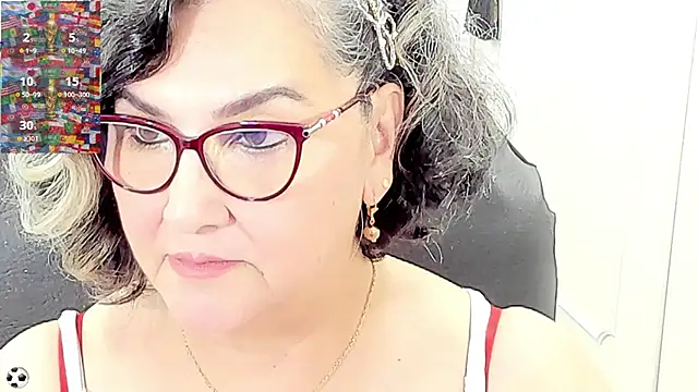Snapshot of cataleya_mom chatting on 06/17/26, 02:11 cataleya mom online show from 06/17/26, 02:11