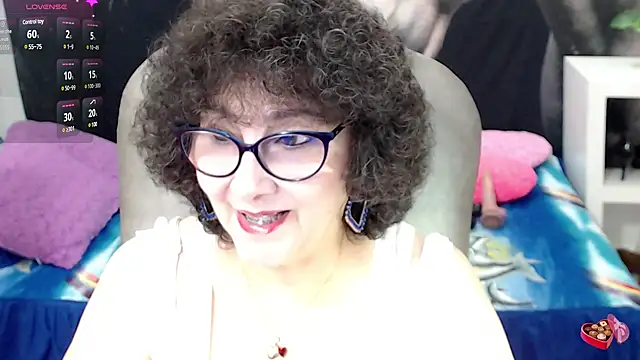 Snapshot of cataleya_mom chatting on 03/14/25, 12:43 cataleya mom online show from 03/14/25, 12:43