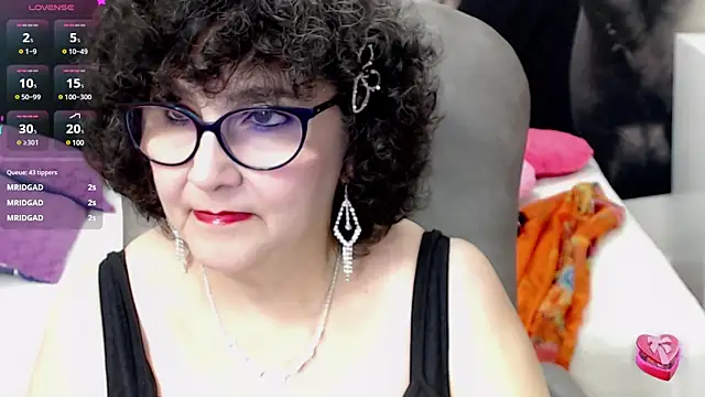 Snapshot of cataleya_mom chatting on 03/17/25, 03:36 cataleya mom online show from 03/17/25, 03:36