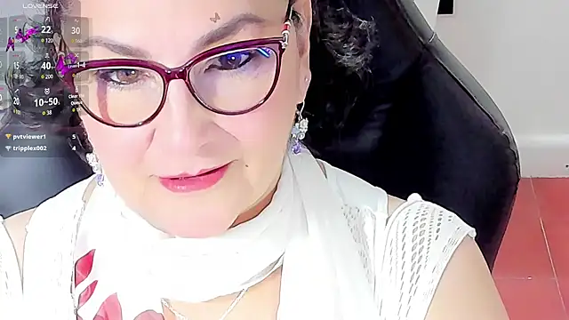 Snapshot of cataleya_mom chatting on 09/10/25, 03:38 cataleya mom online show from 09/10/25, 03:38