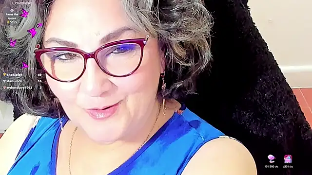 cataleya mom online show from 11/17/25, 03:10