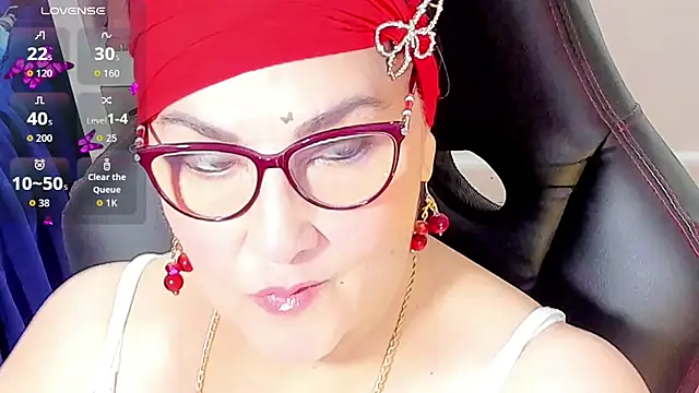 cataleya mom online show from 10/28/25, 03:18