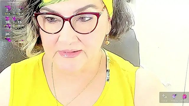 Snapshot of cataleya_mom chatting on 06/12/26, 02:53 cataleya mom online show from 06/12/26, 02:53