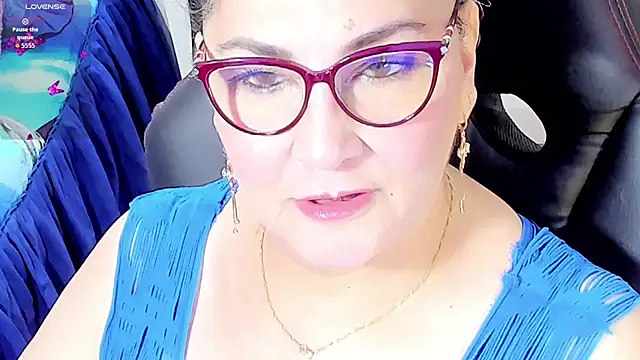 Snapshot of cataleya_mom chatting on 10/05/25, 01:07 cataleya mom online show from 10/05/25, 01:07