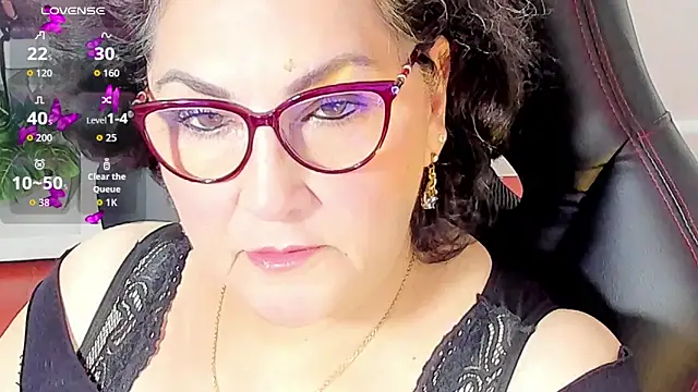 cataleya mom online show from 10/26/25, 01:39