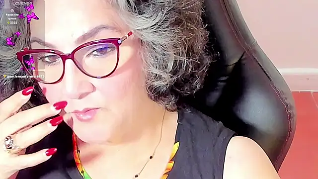 cataleya mom online show from 11/05/25, 07:50